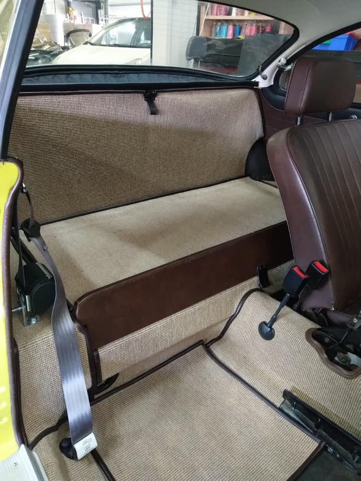 Volkswagen Karmann Ghia | Hemel & tapijt